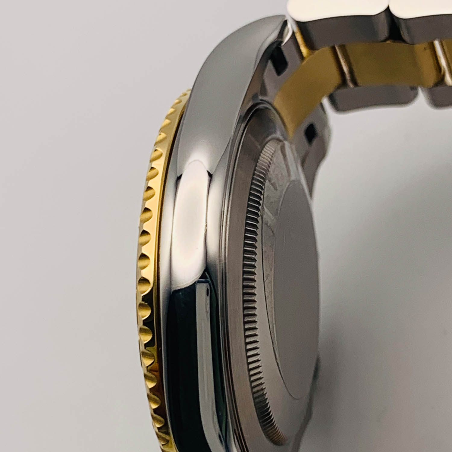 Rolex Yacht-Master 40MM White Dial Two-Tone Oyster Bracelet (16623)