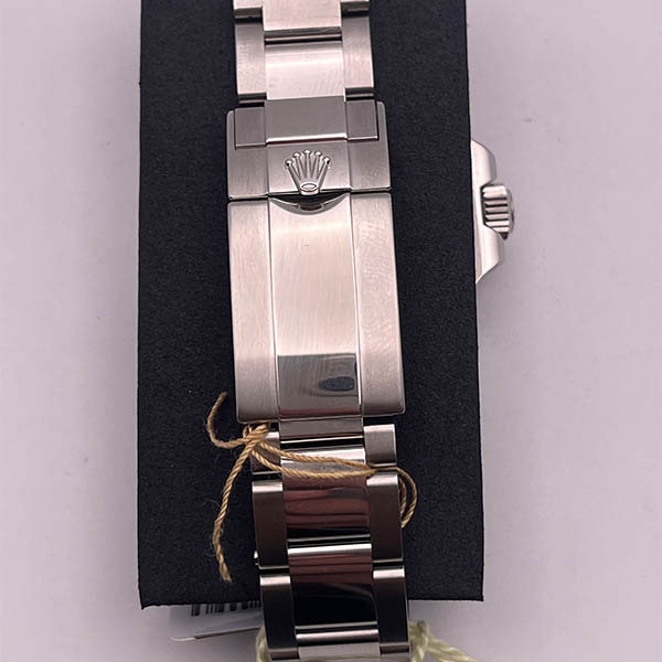 Rolex GMT-Master II "Batman" 40MM Black Dial Oyster Bracelet (116710BLNR)