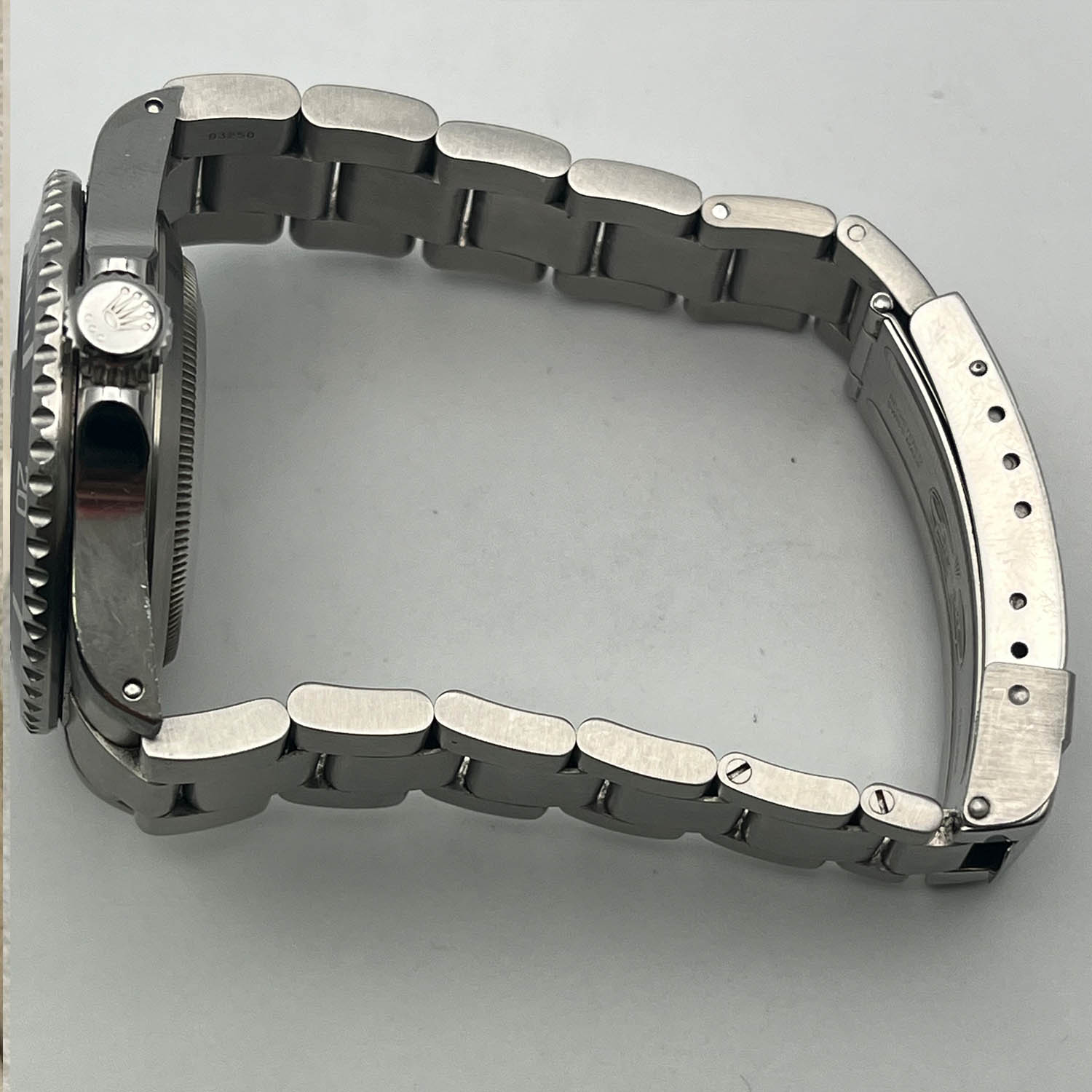 Rolex Submariner Date 40MM Black Dial Oyster Bracelet (16610)