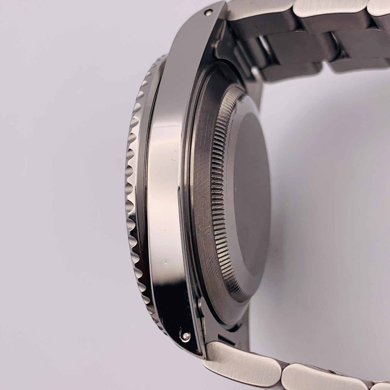 Rolex Submariner Date 40MM Black Dial Oyster Bracelet (16610)